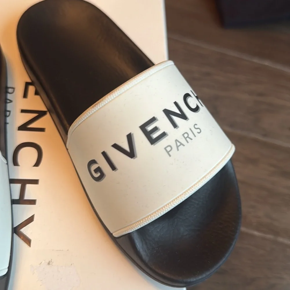 Givenchy slide sandal size 29 or USA 11.5 brand new